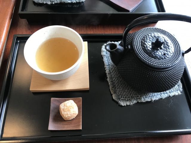 鉄瓶の白湯がまずいのはなぜ？金気臭をなくす方法を紹介